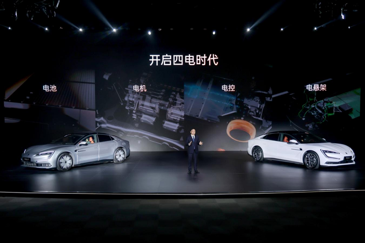 62.8万元起，仰望U7将新能源汽车带入“四电时代”